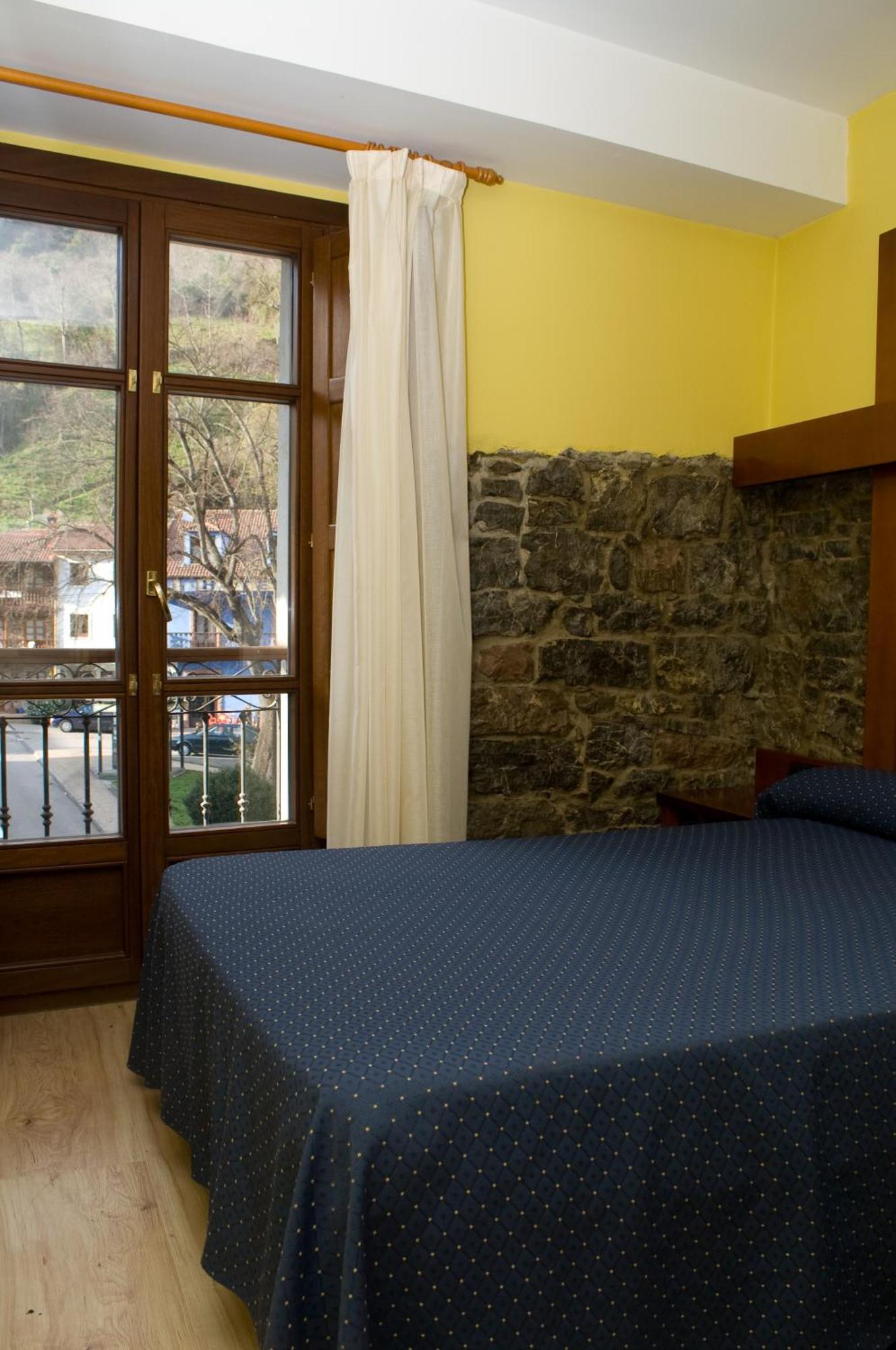 Hotel Torrepalacio Proaza Szoba fotó